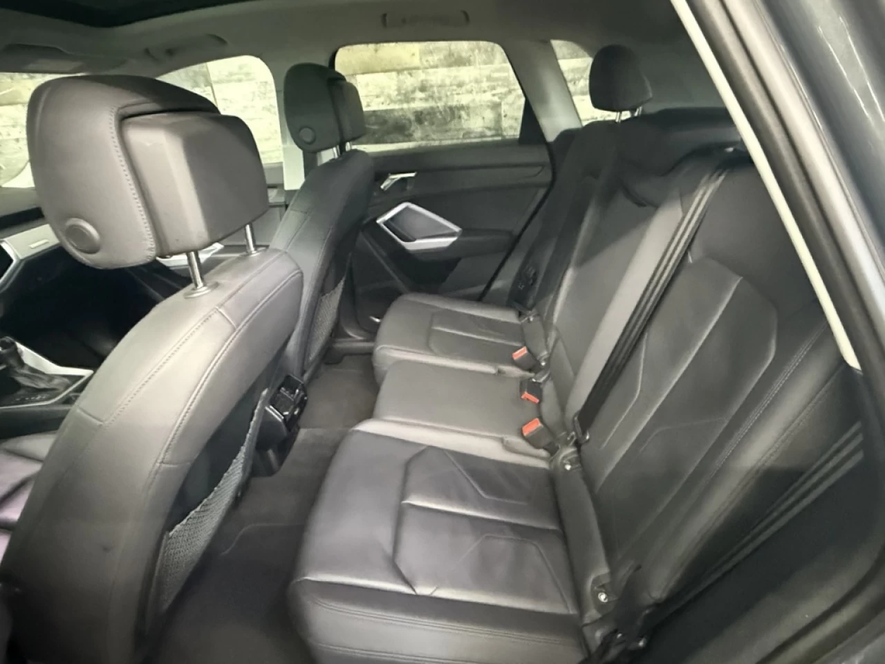 2022 Audi Q3 Komfort AWD TOIT CAM DE RECUL **APPROUVÉ À 99.9%** Main Image