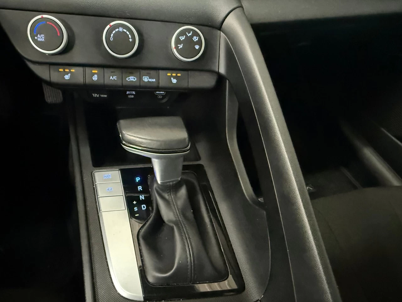 2021 Hyundai Elantra Preferred IVT Image principale