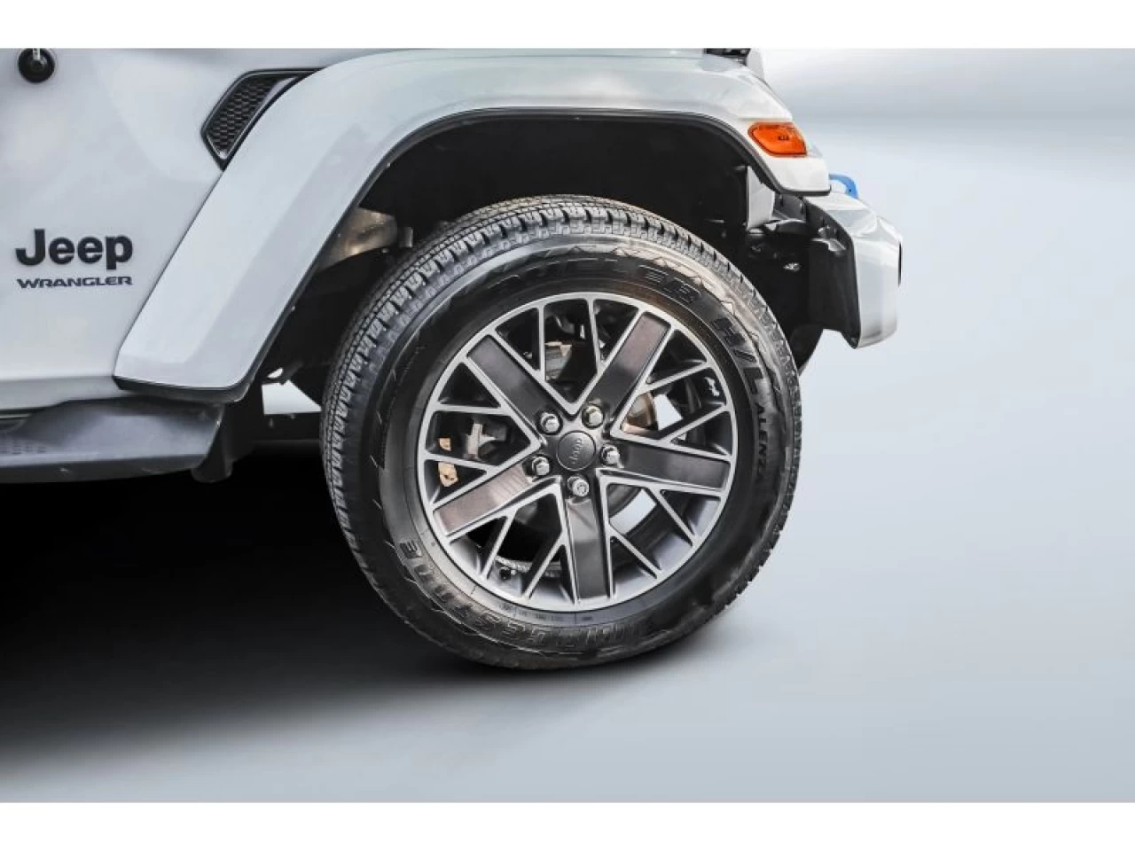 2023 Jeep Wrangler 4xe High Altitude 4 Door 4x4 toit sky one-touch Image principale