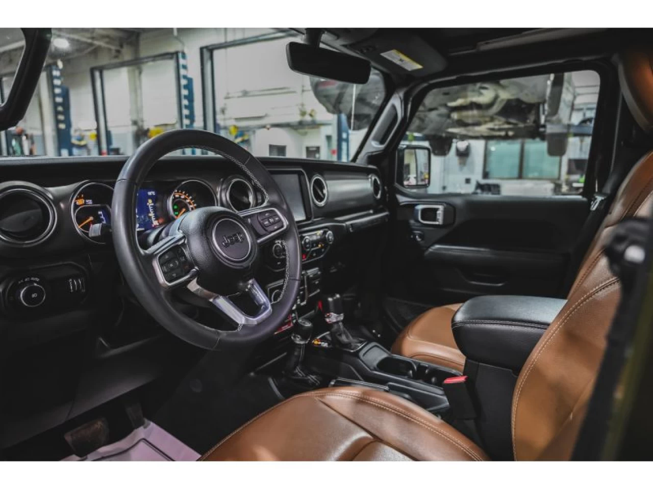 2023 Jeep Wrangler Rubicon 4 Door 4x4 toit sky one -touch Image principale