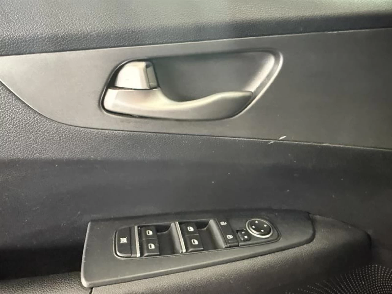 2020 Kia Forte LX Sieges chauffant Bluetooth **ApprouvÉe 99,9%** Main Image