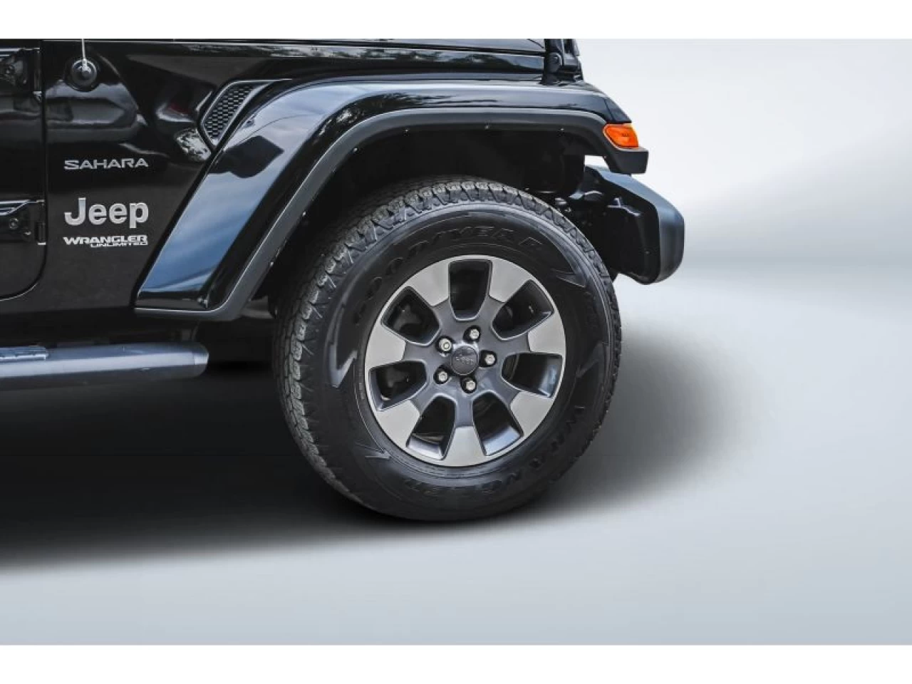 2021 Jeep Wrangler Unlimited Sahara CUIR 2 TOITS SYSTEME ALPINE Image principale