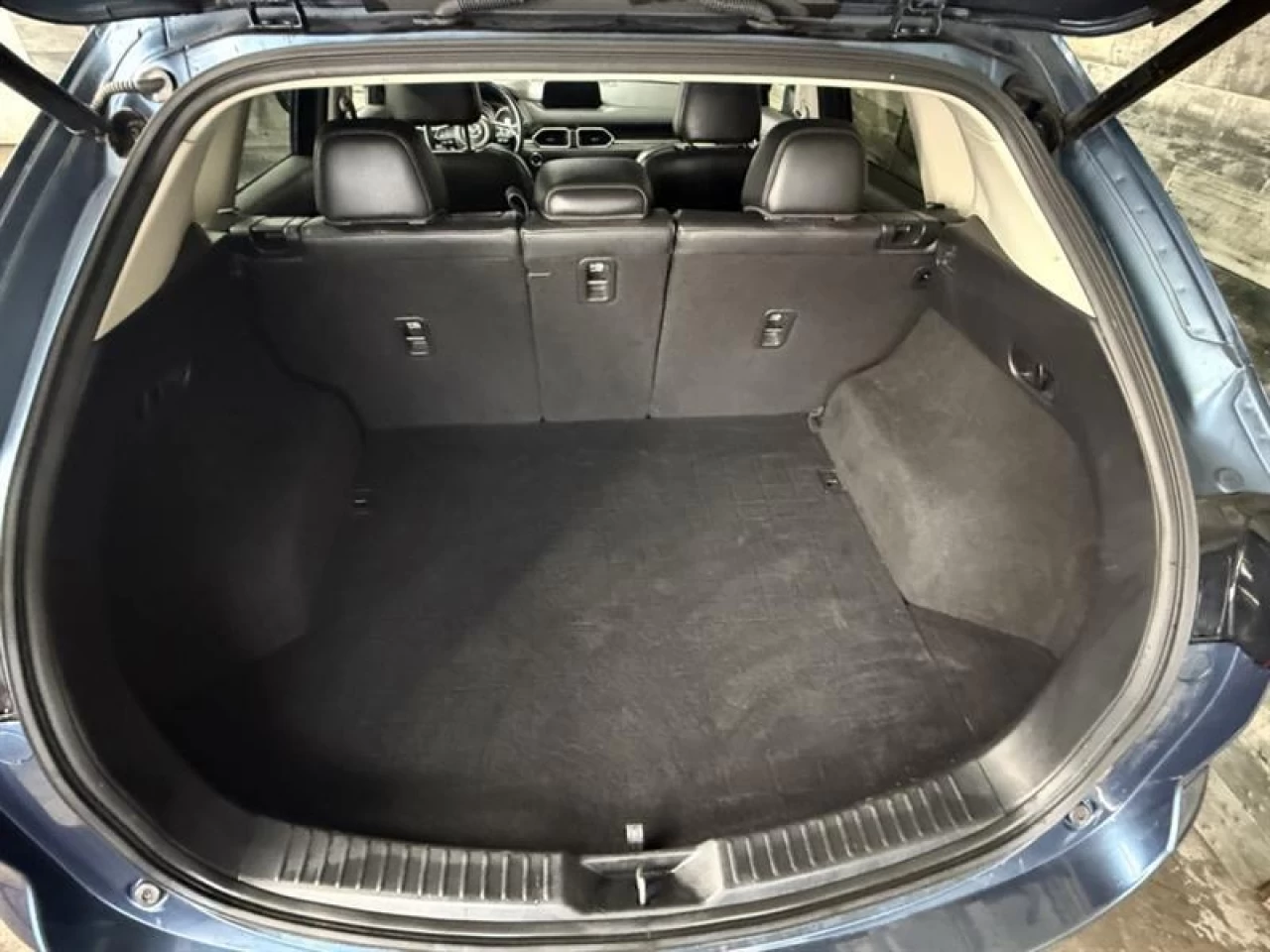 2019 Mazda CX-5 GT turbo AWD CUIR TOIT NAV ** APPROUVÉ À 99.9% ** Main Image