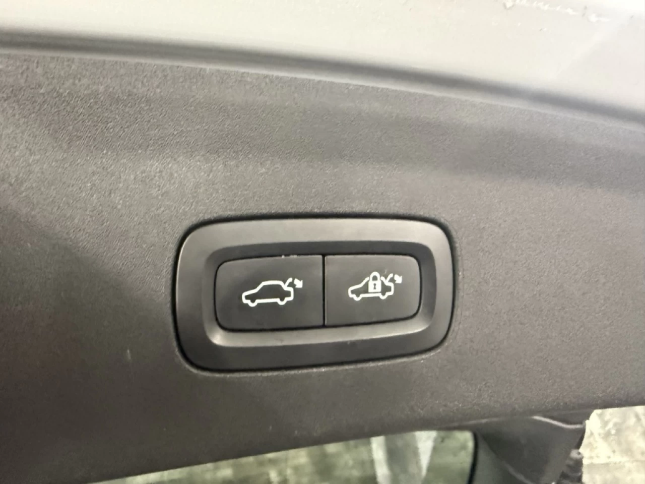 2023 Polestar 2 PLUS LONG RANGE DUAL MOTOR AWD**APPROUVÉ À 99.9%** Main Image