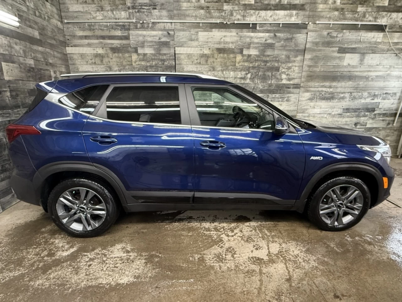 2023 Kia Seltos EX Awd cuir apple carplay Toit **approuvÉe 99,9%** Image principale