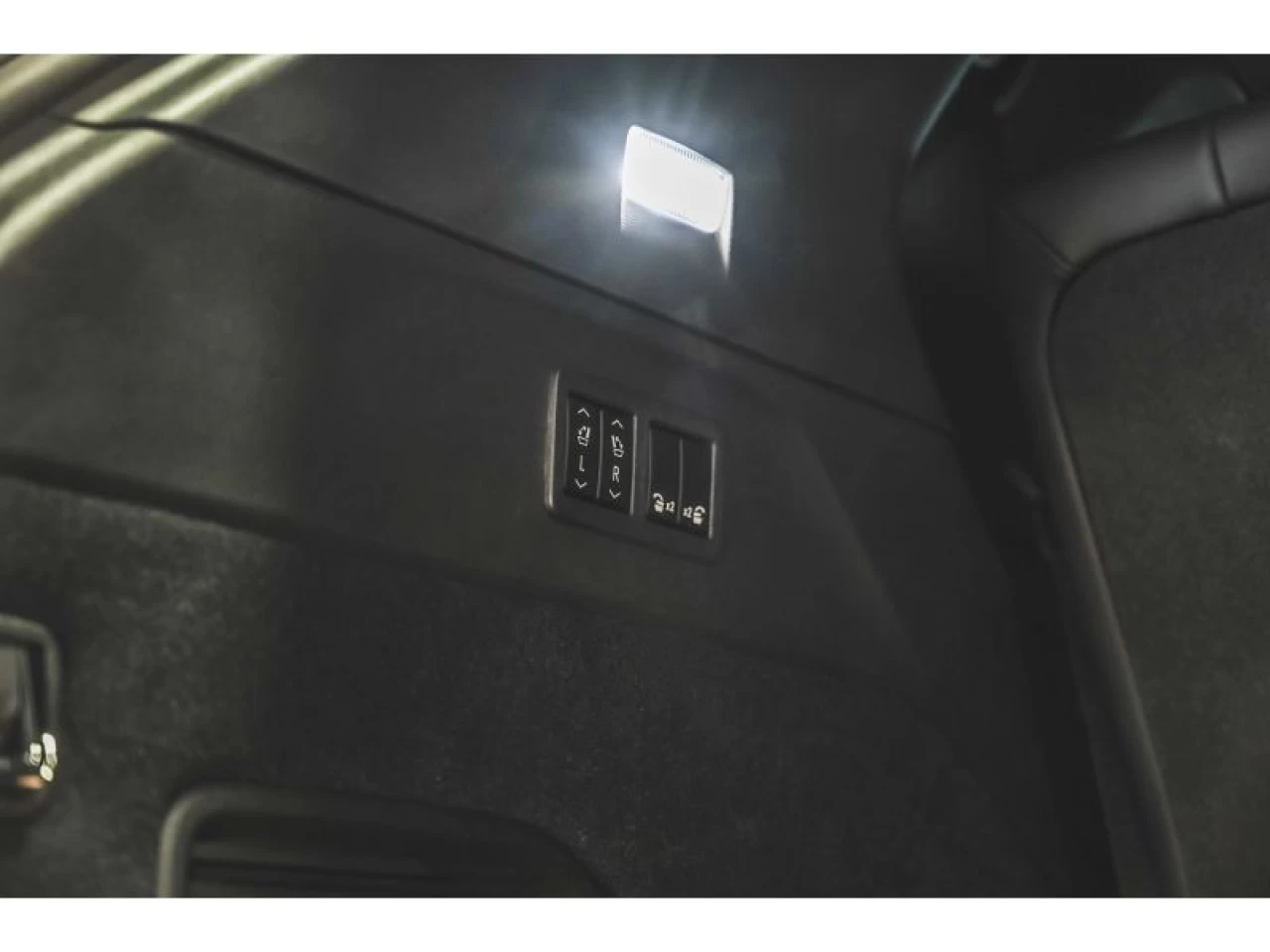 2025 Cadillac Escalade AWD Sport 1 wrap satin valeur 10000$ Image principale