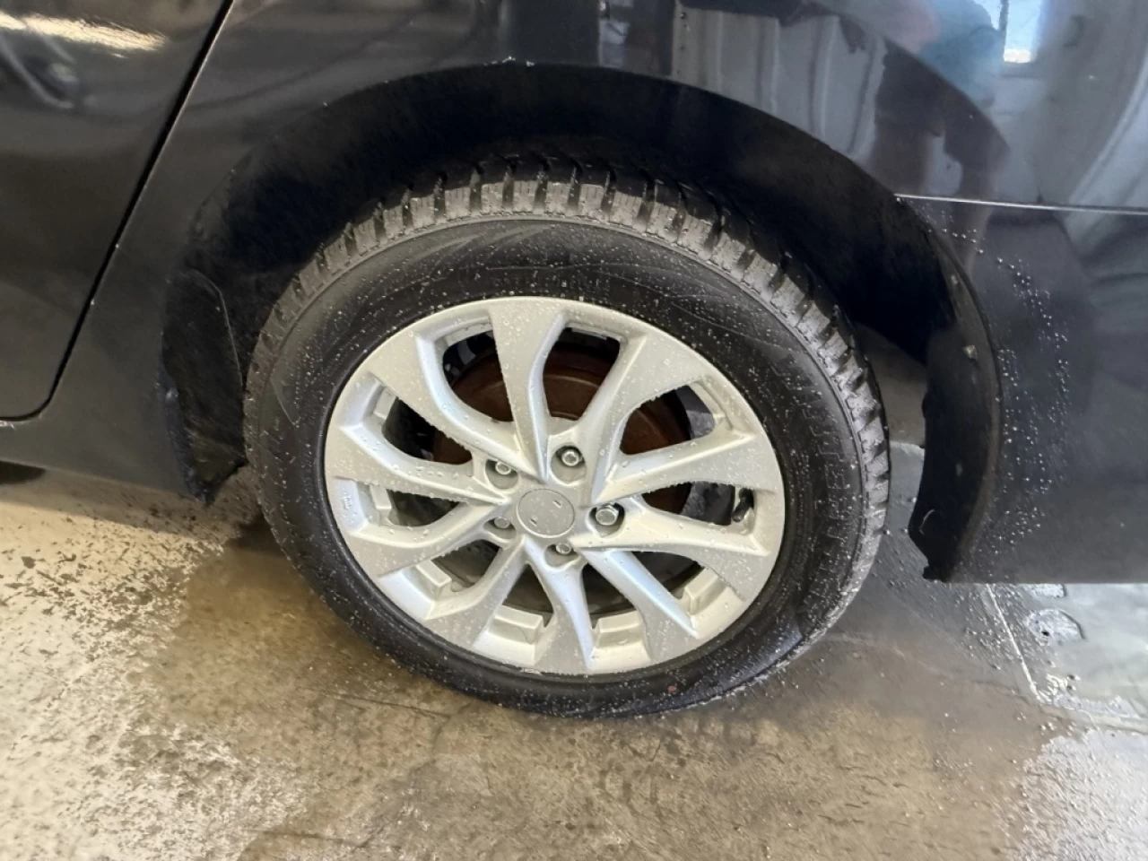 2018 Nissan Sentra SV AUTO TOIT CAM DE RECUL **APPROUVÉ À 99.9%** Main Image