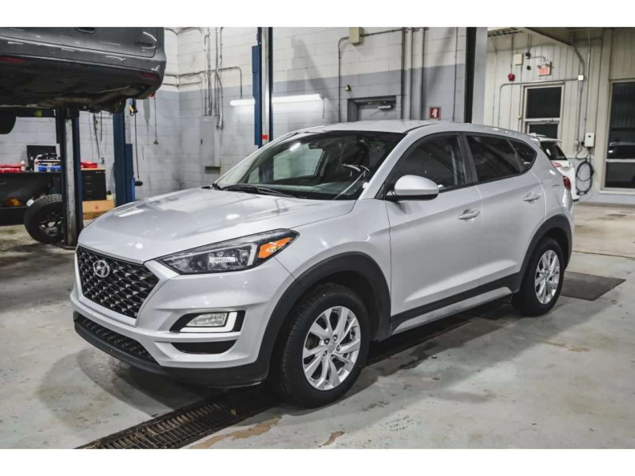 2019 Hyundai Tucson Essential AWD w/Safety Package Main Image