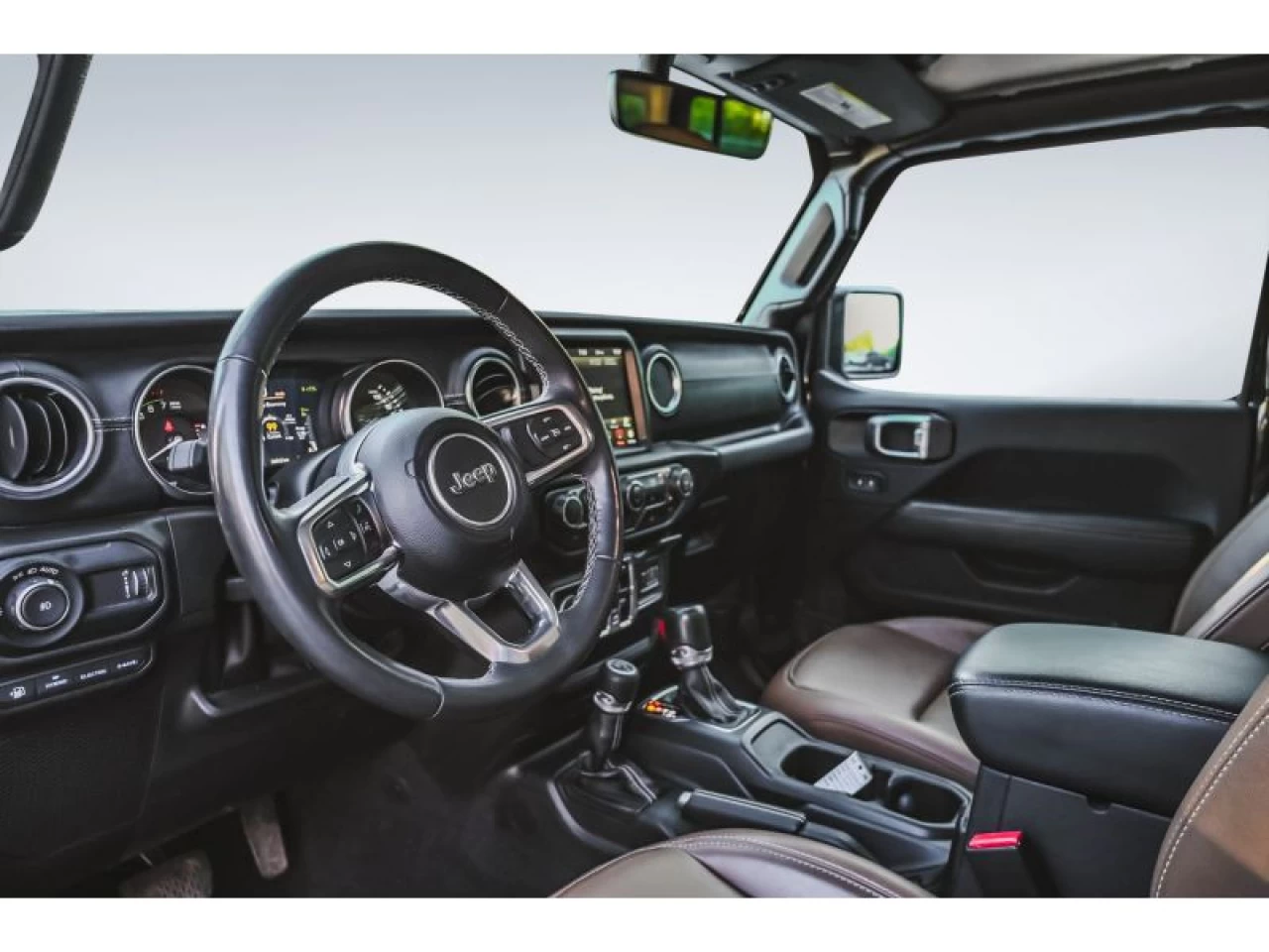 2023 Jeep Wrangler 4XE Sahara 4 Door 4x4 Image principale