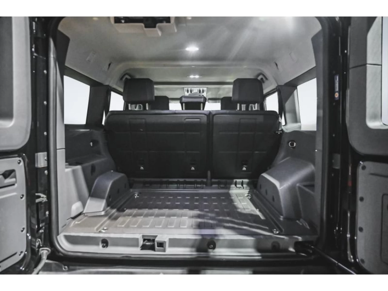 2024 INEOS Grenadier 4x4 SMOOTH PACK Image principale