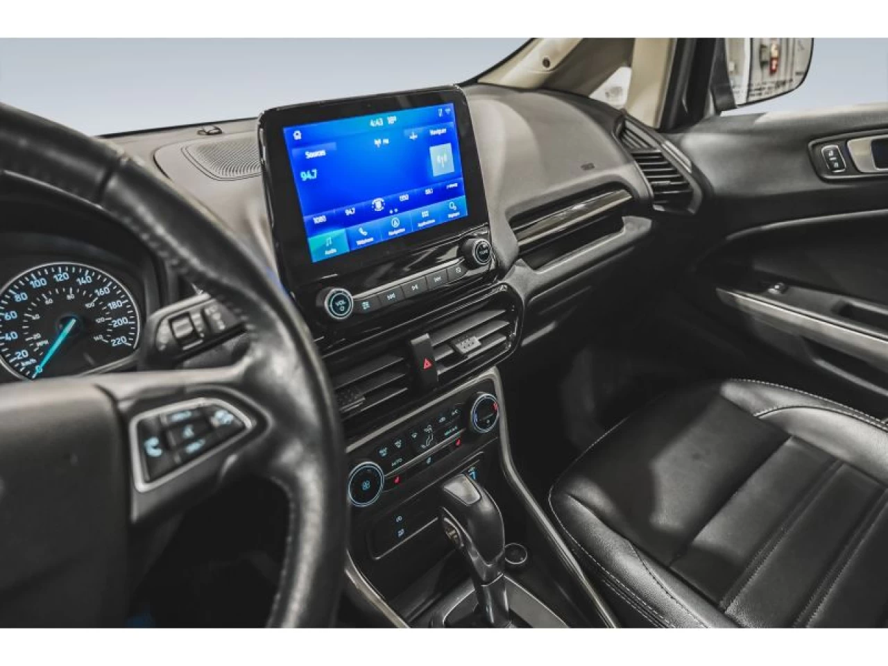 2021 Ford EcoSport Titanium 4WD CUIR TOIT OUVRANT Image principale