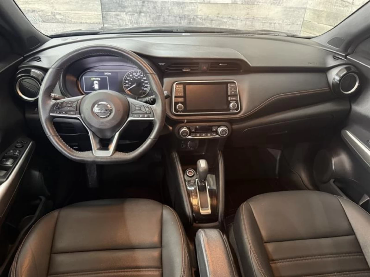 2019 Nissan Kicks SR CUIR ** APPROUVÉ À 99.9% ** Image principale
