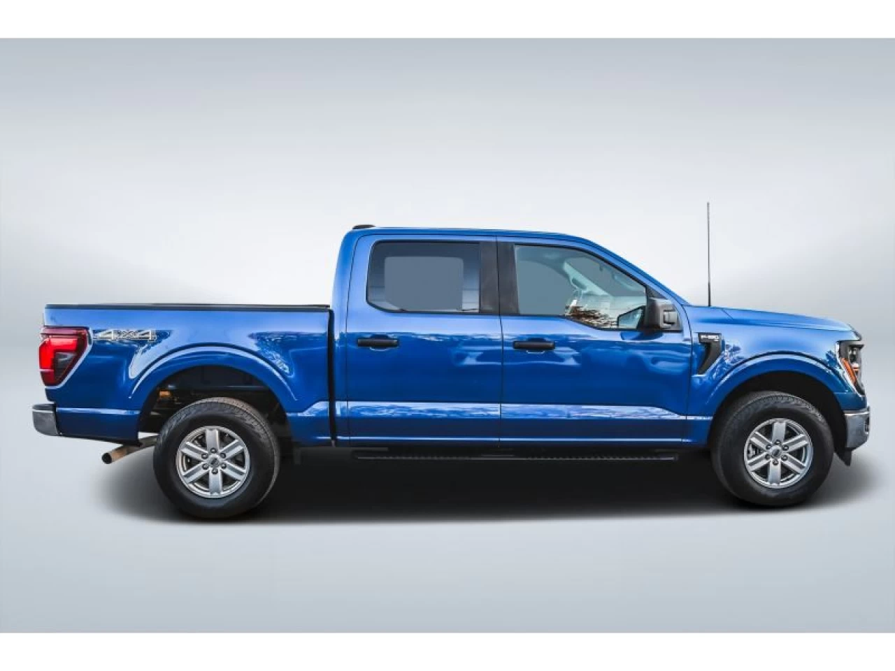 2025 Ford F150 XL 4WD SuperCrew 5.5' Box ecoboost Image principale
