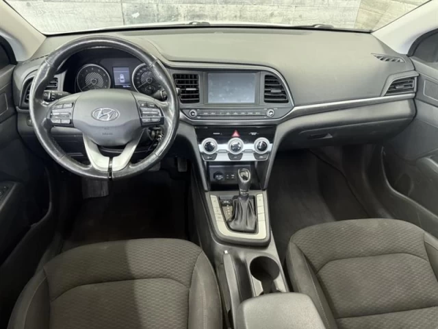 Hyundai Elantra Preferred  Auto Bluetooth ** APPROUVÉ À ** 99.9% 2019