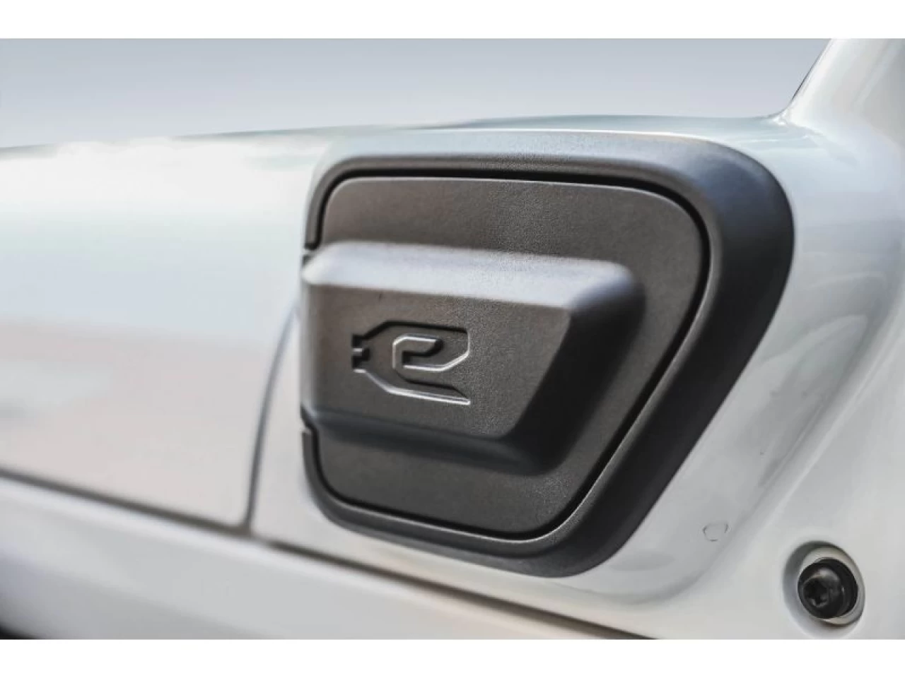 2023 Jeep Wrangler 4xe High Altitude 4 Door 4x4 toit sky one-touch Image principale