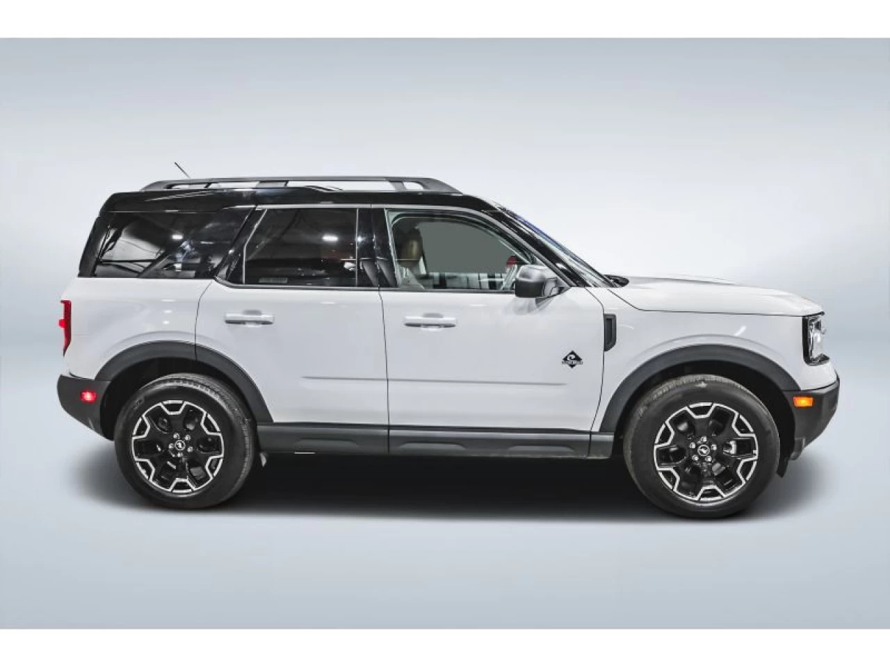 2025 Ford Bronco Outer Banks 4x4 Image principale