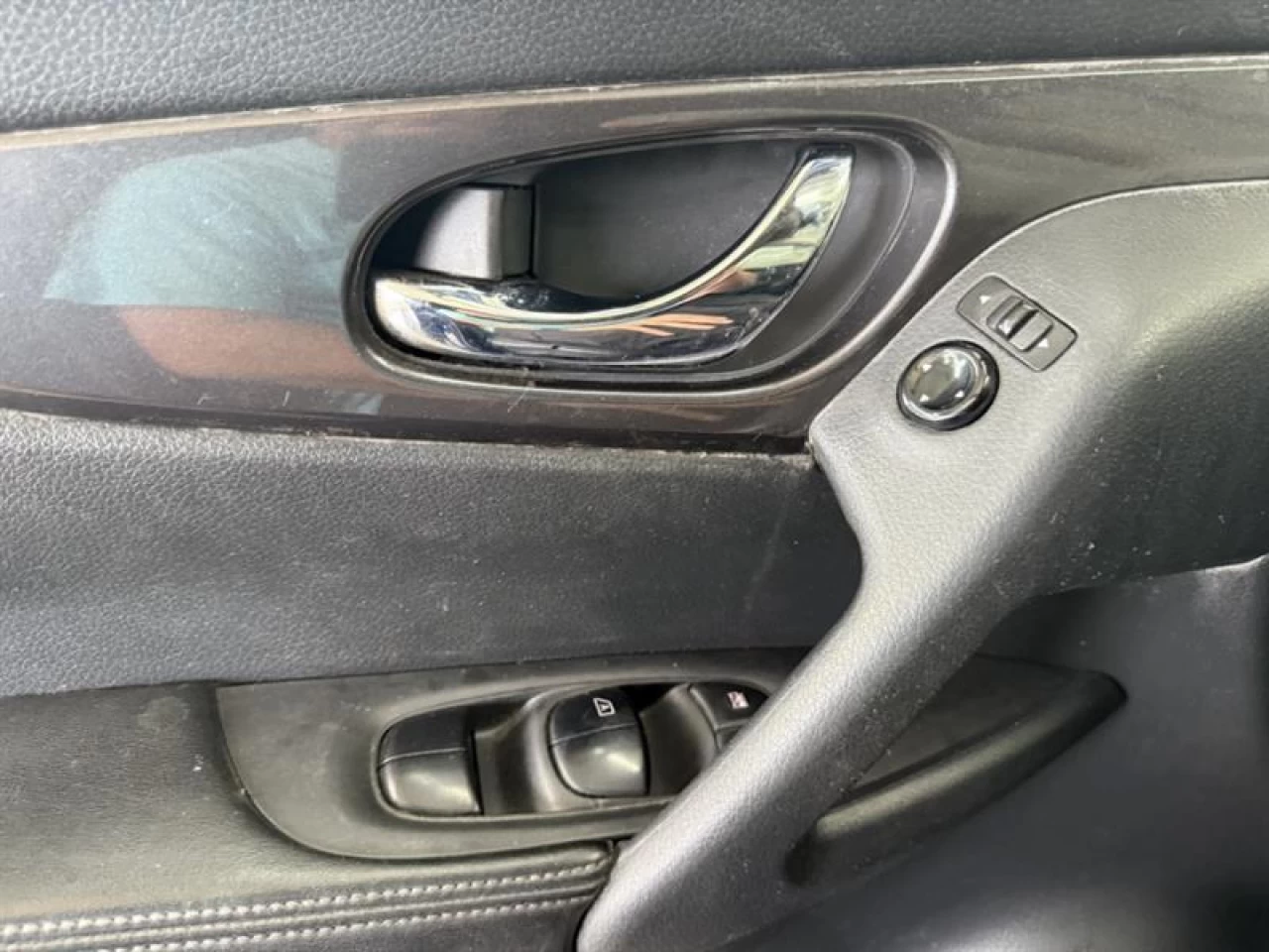 2020 Nissan Rogue SV Awd Cam de recul mags  ** APPROUVÉE 99,9% ** Main Image
