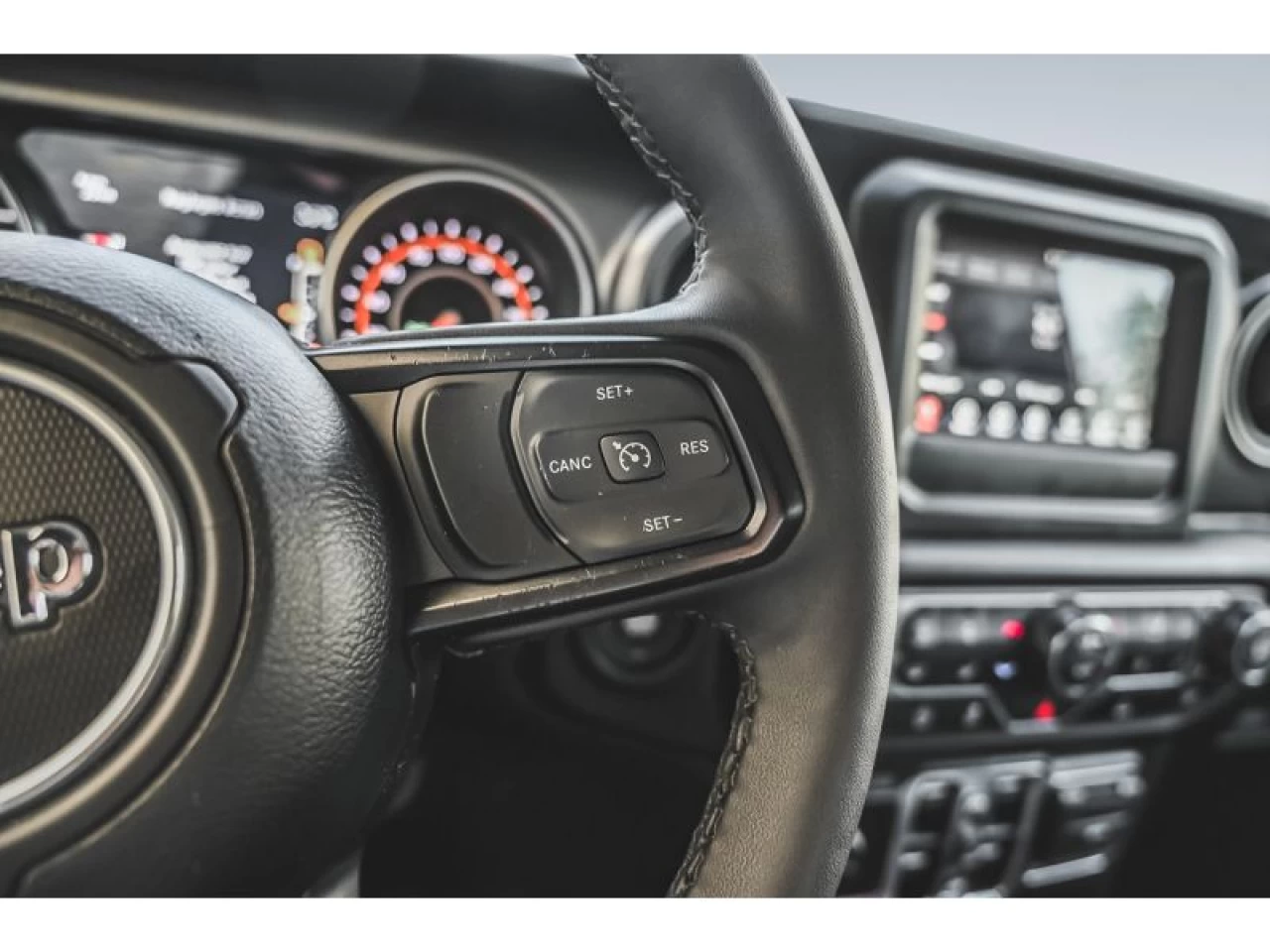 2023 Jeep Gladiator Sport S 4X4 GROUPE TECH REMORQUAGE MAX Image principale