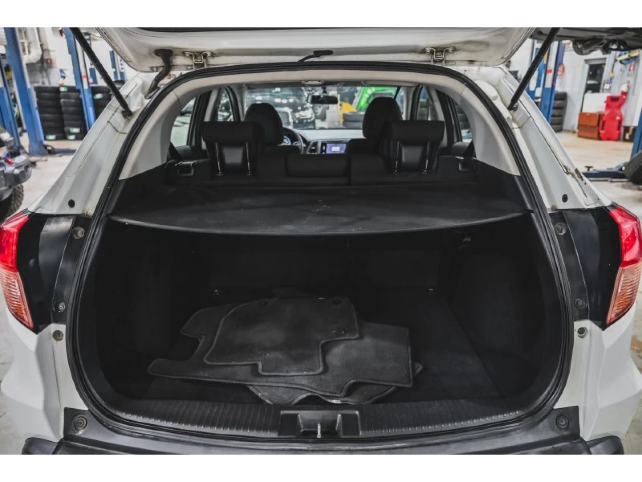 2018 Honda HR-V LX AWD CVT Image principale