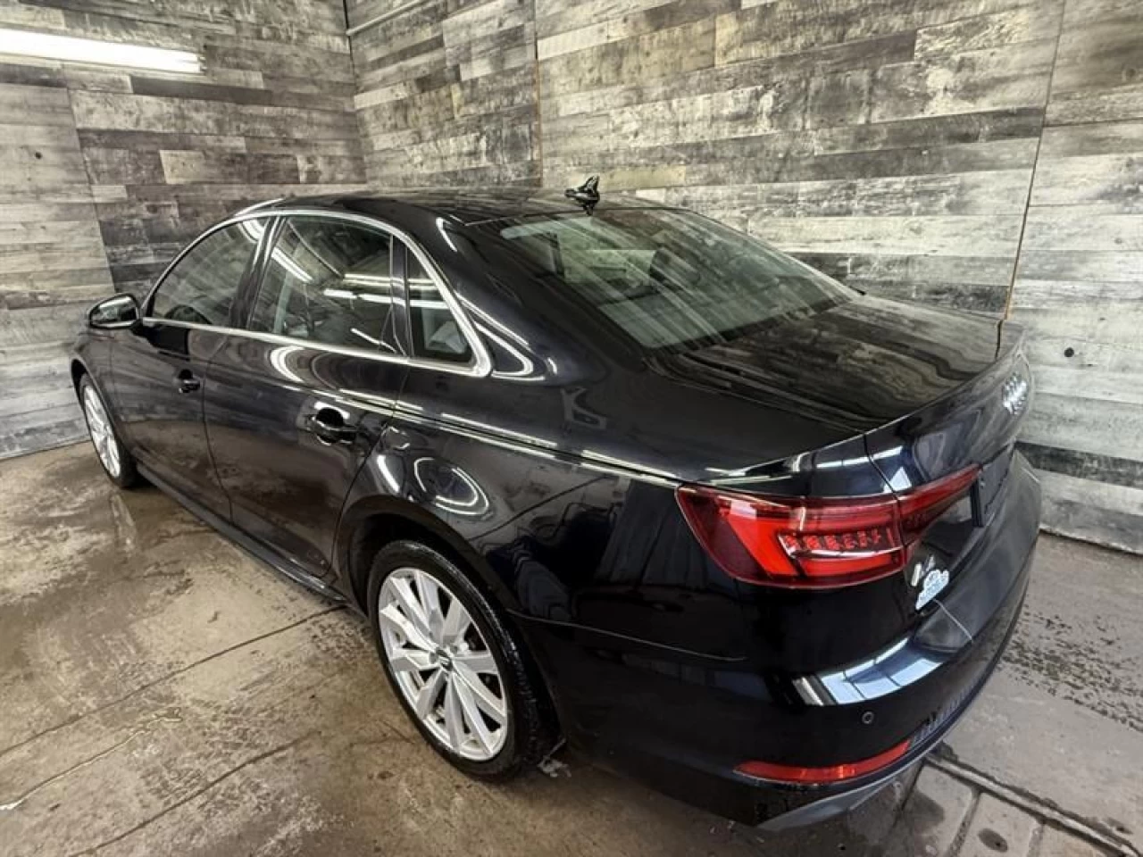 2018 Audi A4 Komfort Awd Cuir Navigation sieges chauffant Bluet Image principale