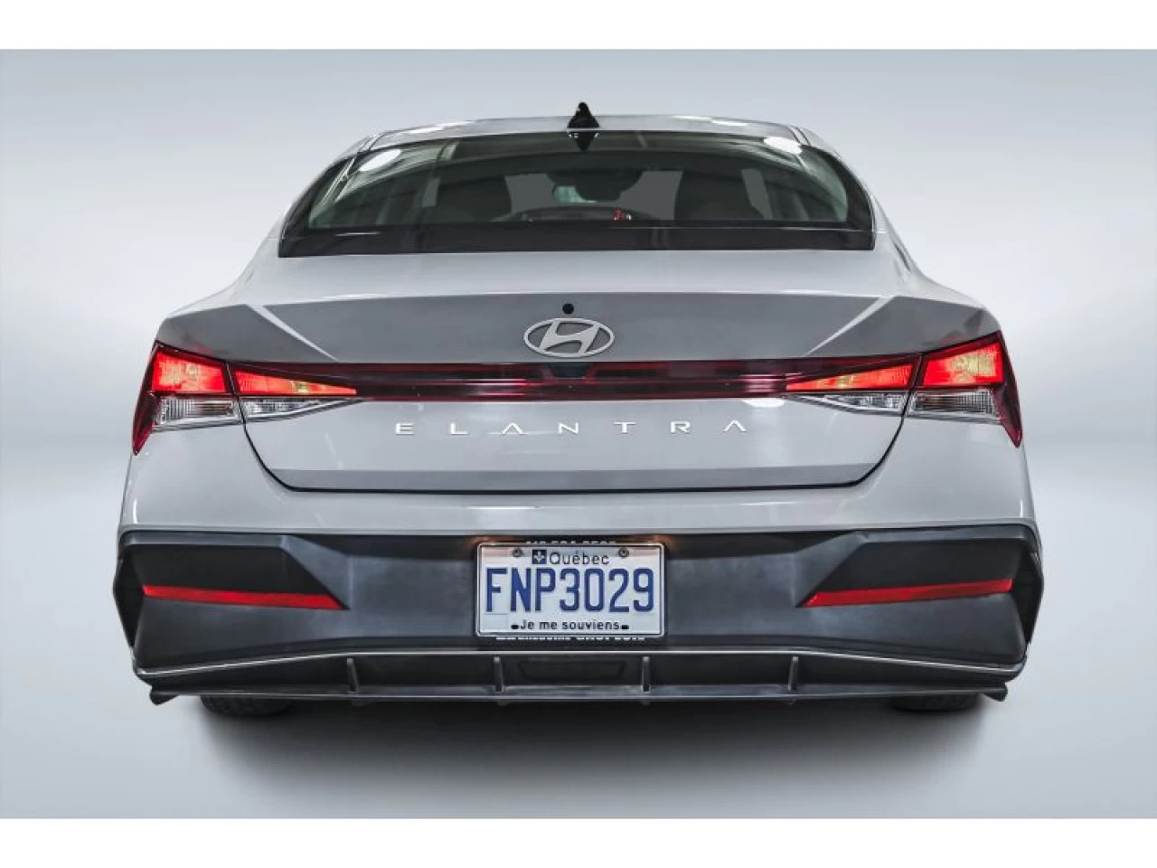 2025 Hyundai Elantra Essential IVT Image principale