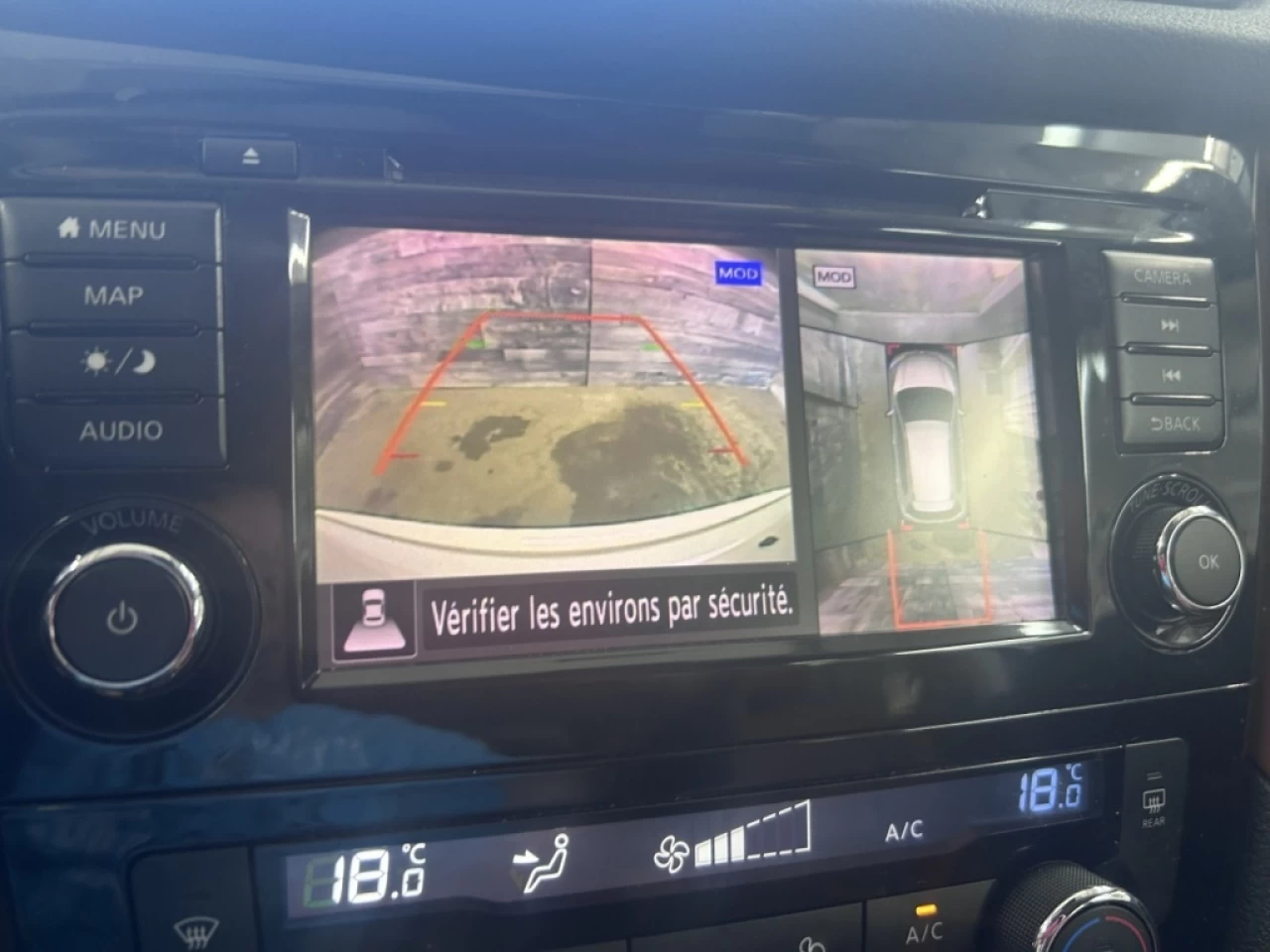 2018 Nissan Rogue SL AWD AUTO NAV TOIT CUIR **APPROUVÉE 99,9%** Image principale