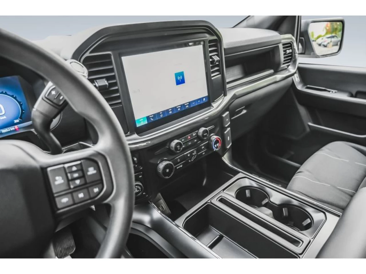 2025 Ford F150 STX 4WD SuperCrew 5.5' Box V6 ECOBOOST Image principale