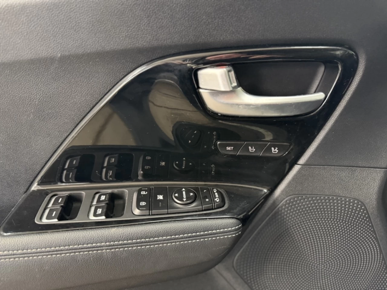 2019 Kia Niro EX HYBRID PLUG-IN CUIR TOIT **APPROUVÉ À 99.9%** Main Image