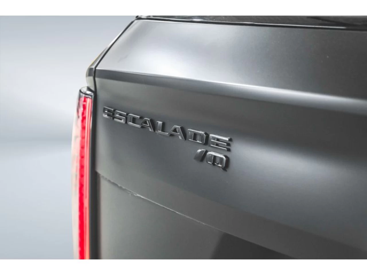 2025 Cadillac Escalade AWD Sport 1 wrap satin valeur 10000$ Image principale
