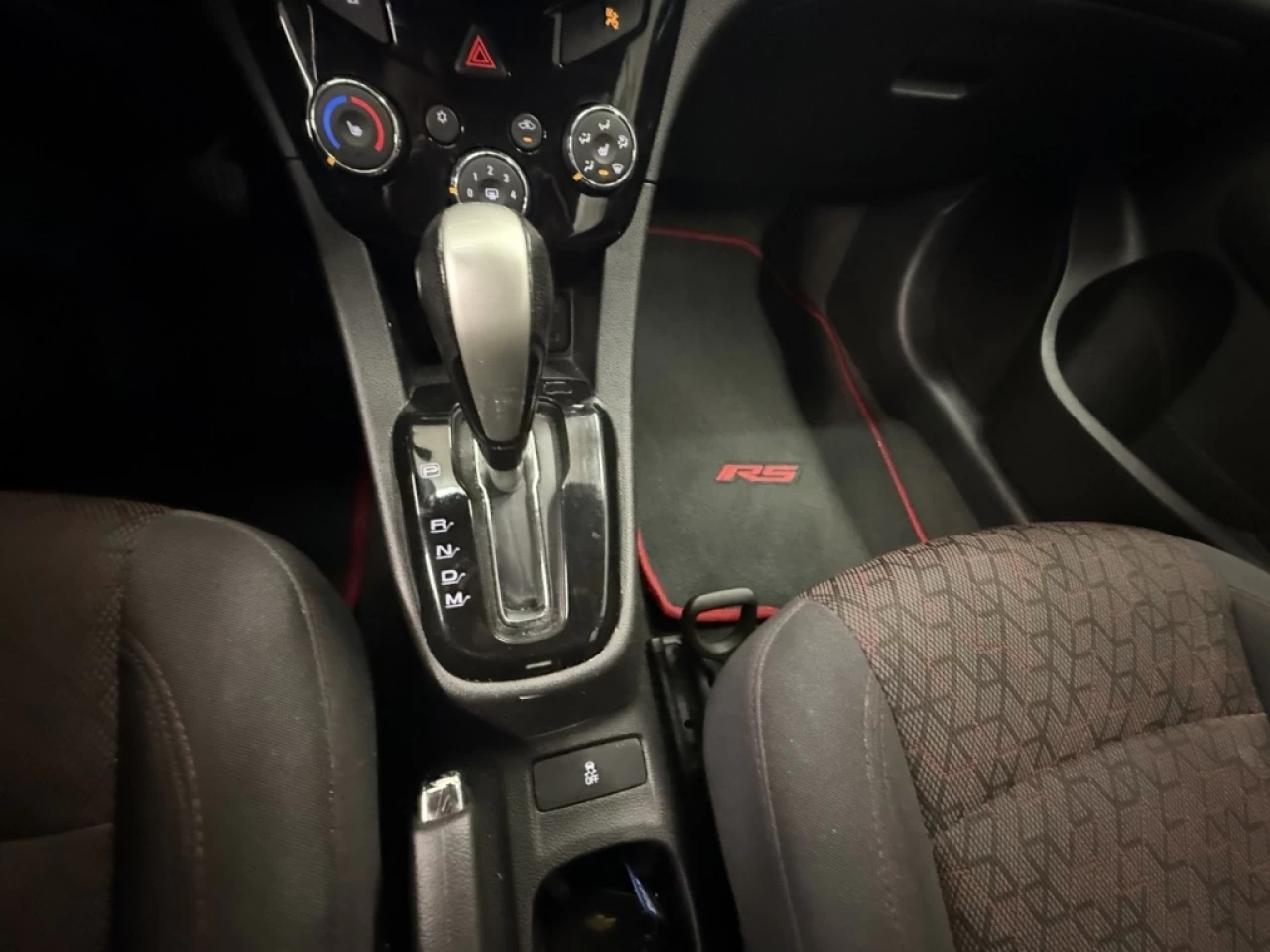2018 Chevrolet Sonic LT AUTO TOIT CAM DE RECUL **APPROUVÉ À 99.9%** Main Image
