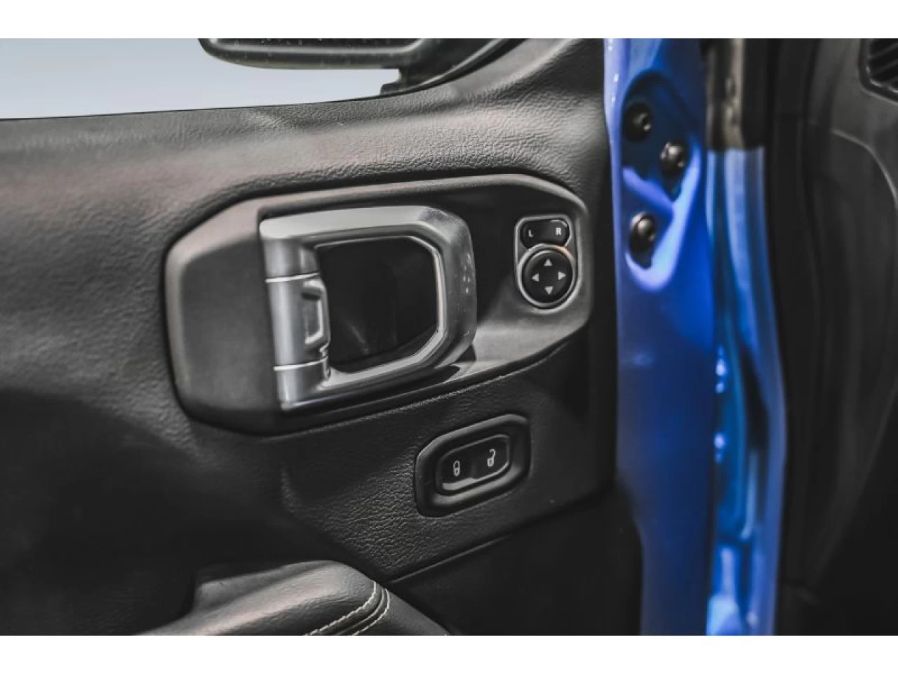 2023 Jeep Wrangler 4XE Sahara 4x4 SKY ONE-TOUCH TRAILER TOW Image principale