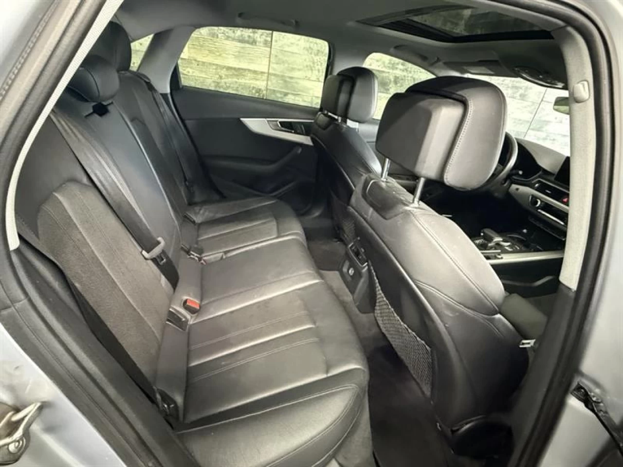 2018 Audi A4 Technik AWD CUIR NAV TOIT **APPROUVÉ À 99.9%** Main Image