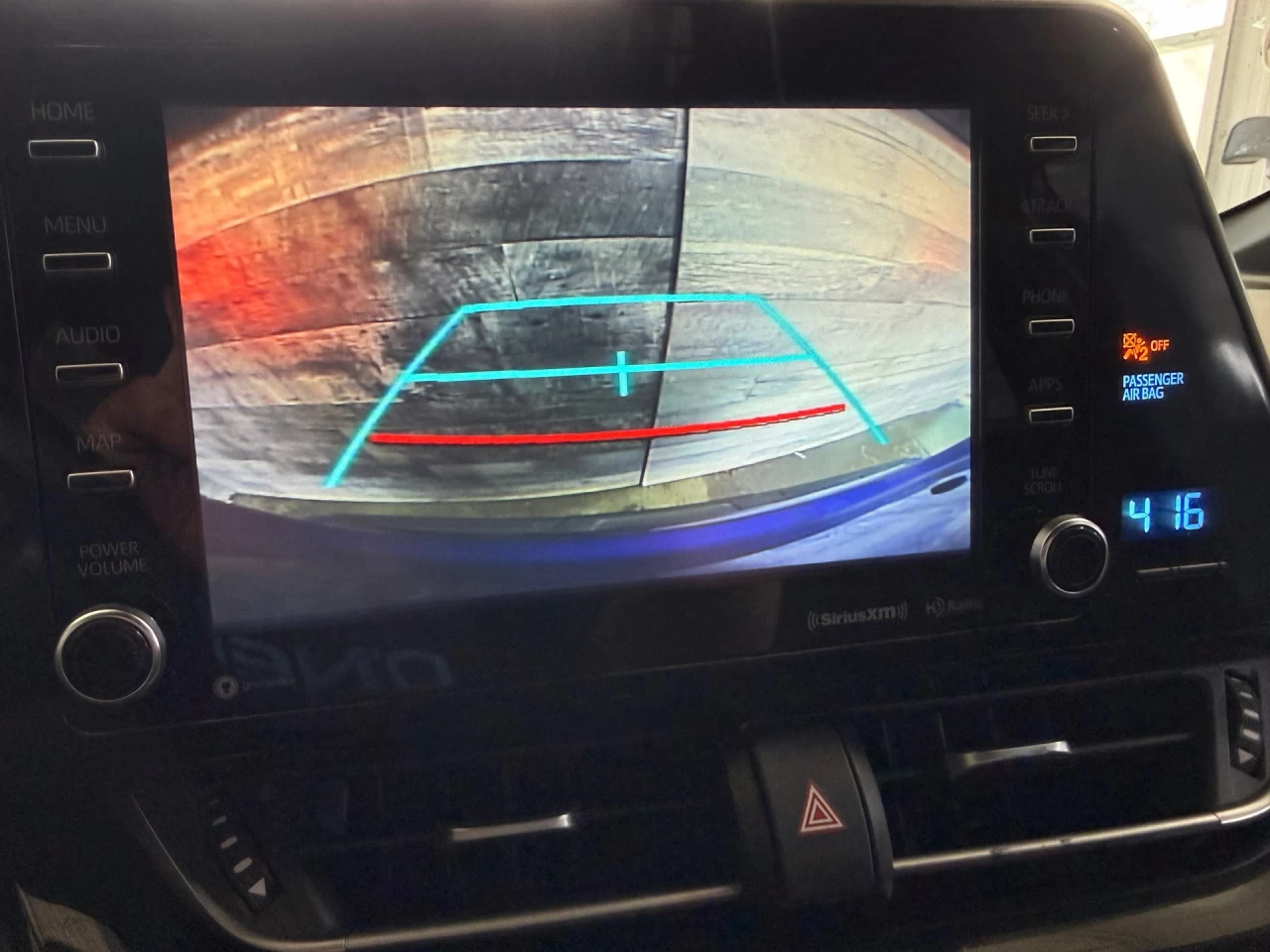 2019 Toyota C-HR XLE Image principale