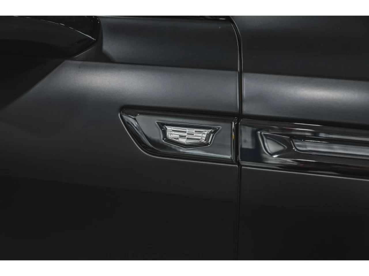 2025 Cadillac Escalade AWD Sport 1 wrap satin valeur 10000$ Image principale