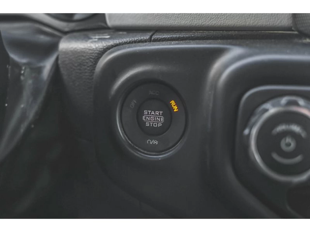 2022 Jeep Wrangler 4XE Unlimited High Altitude TOIT SKY ONE-TOUCH Image principale