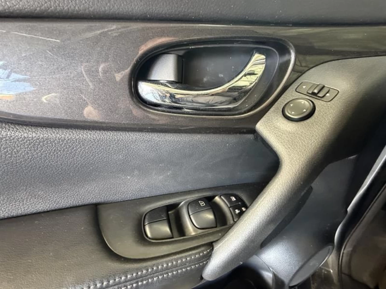 2020 Nissan Rogue SV AWD TOIT NAV ** APPROUVÉ À 99.9% ** Main Image