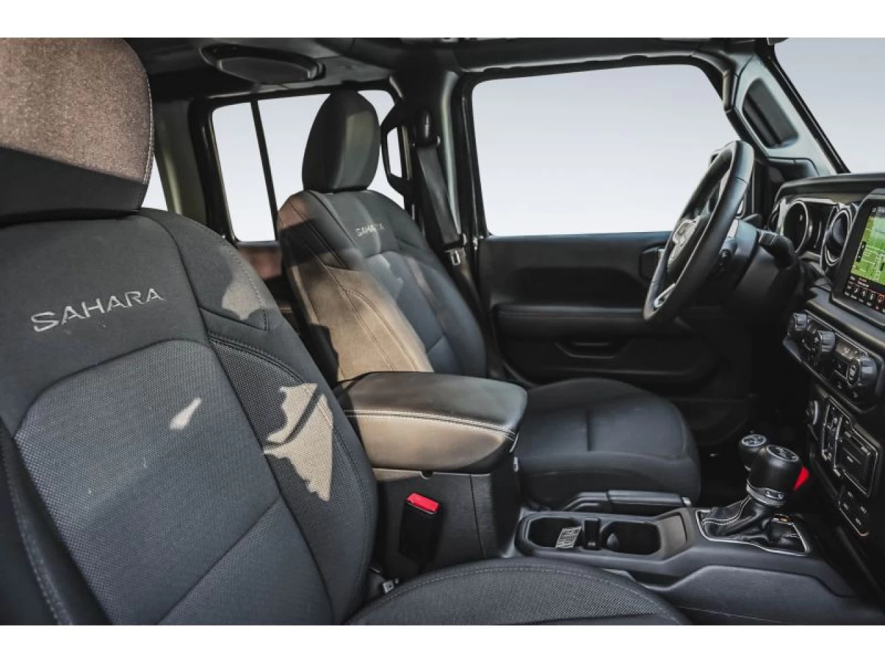 2023 Jeep Wrangler Sahara 4X4 V6 Image principale