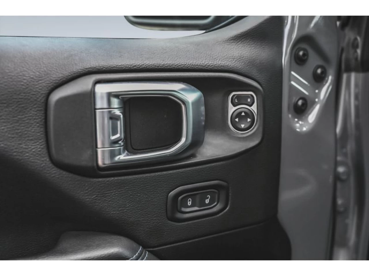 2022 Jeep Wrangler 4XE Unlimited Rubicon TOIT SKY ONE-TOUCH Image principale