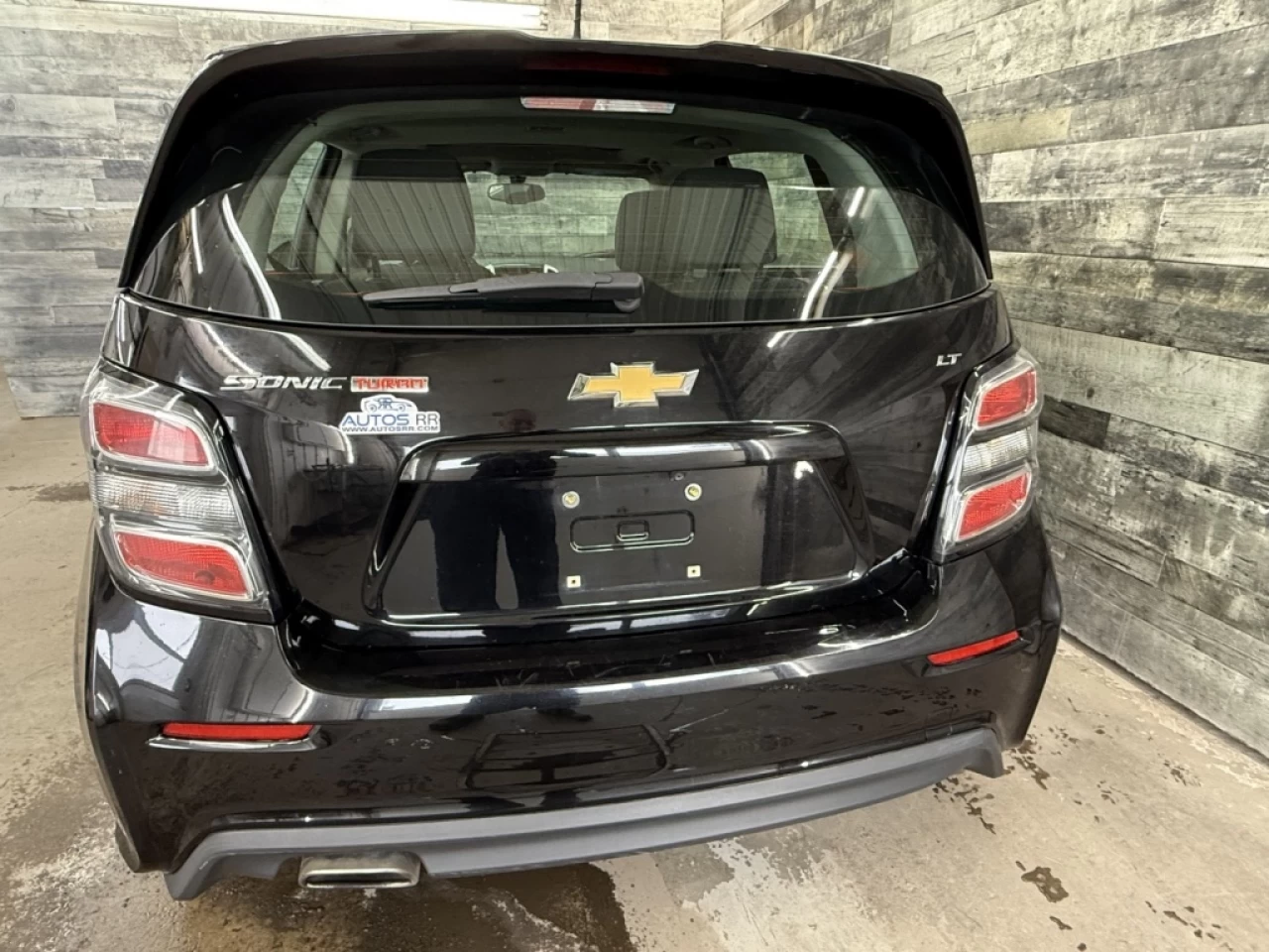 2017 Chevrolet Sonic LT Toit Cam de recul **ApprouvÉ À 99.9%** Image principale