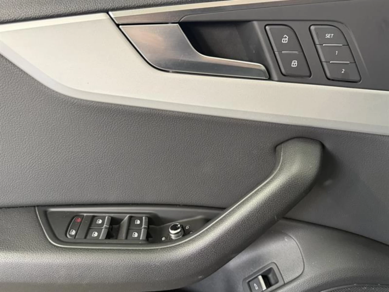 2018 Audi A4 Komfort Awd Cuir Navigation sieges chauffant Bluet Image principale