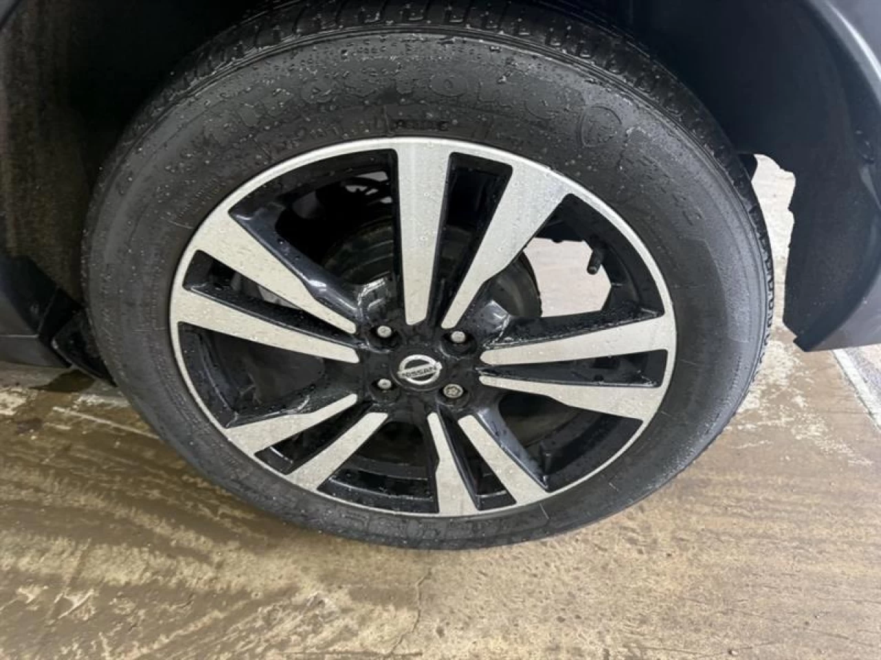 2019 Nissan Kicks SR CUIR ** APPROUVÉ À 99.9% ** Image principale
