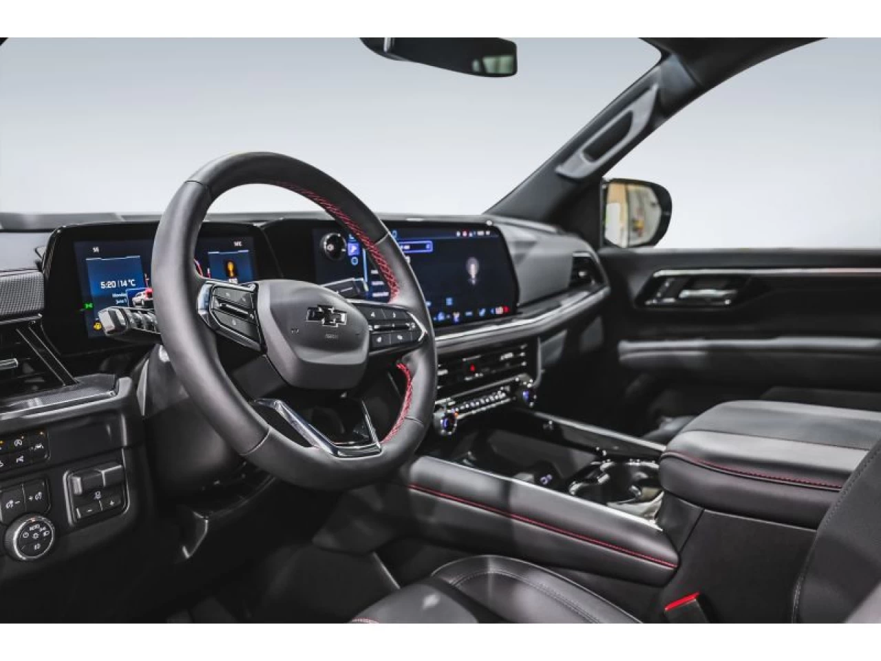 2026 Chevrolet Tahoe RST TOIT PANO GROUPE CONFORT GROUPE REMORQUAGE MAX Image principale