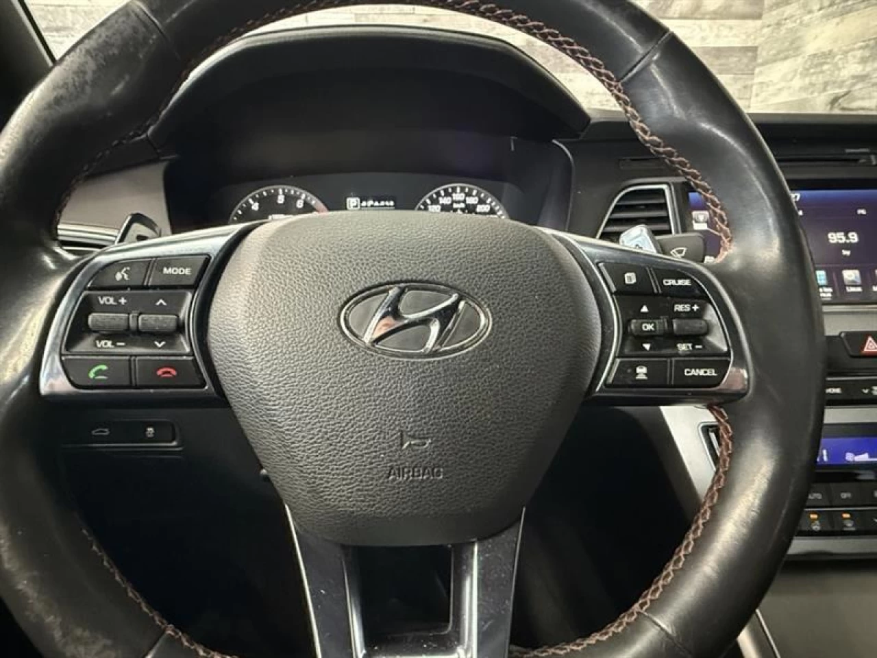 2016 Hyundai Sonata 2.0T Sport Ultimate CUIR NAV TOIT **APPROUVÉ À 99. Main Image