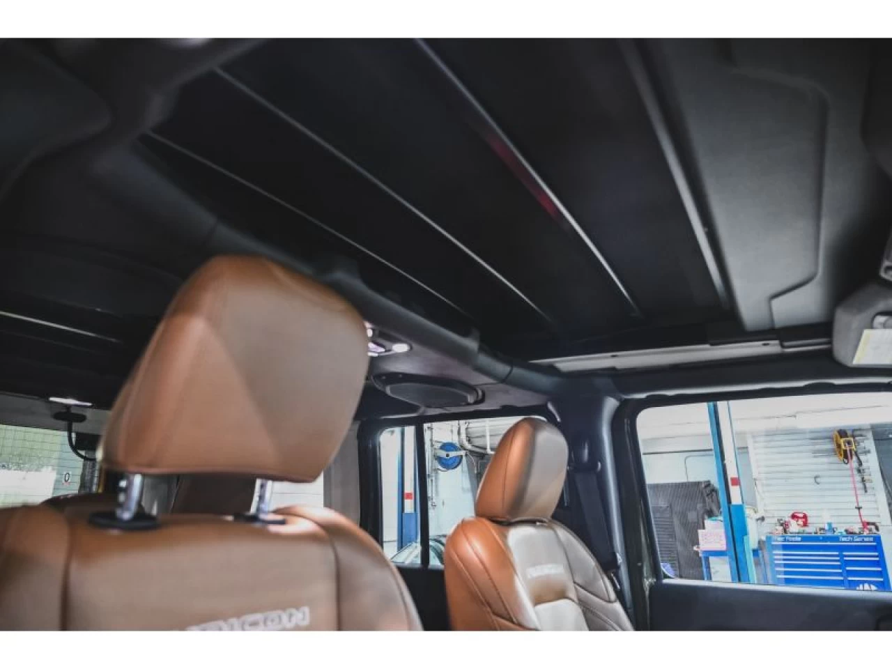 2023 Jeep Wrangler Rubicon 4 Door 4x4 toit sky one -touch Image principale
