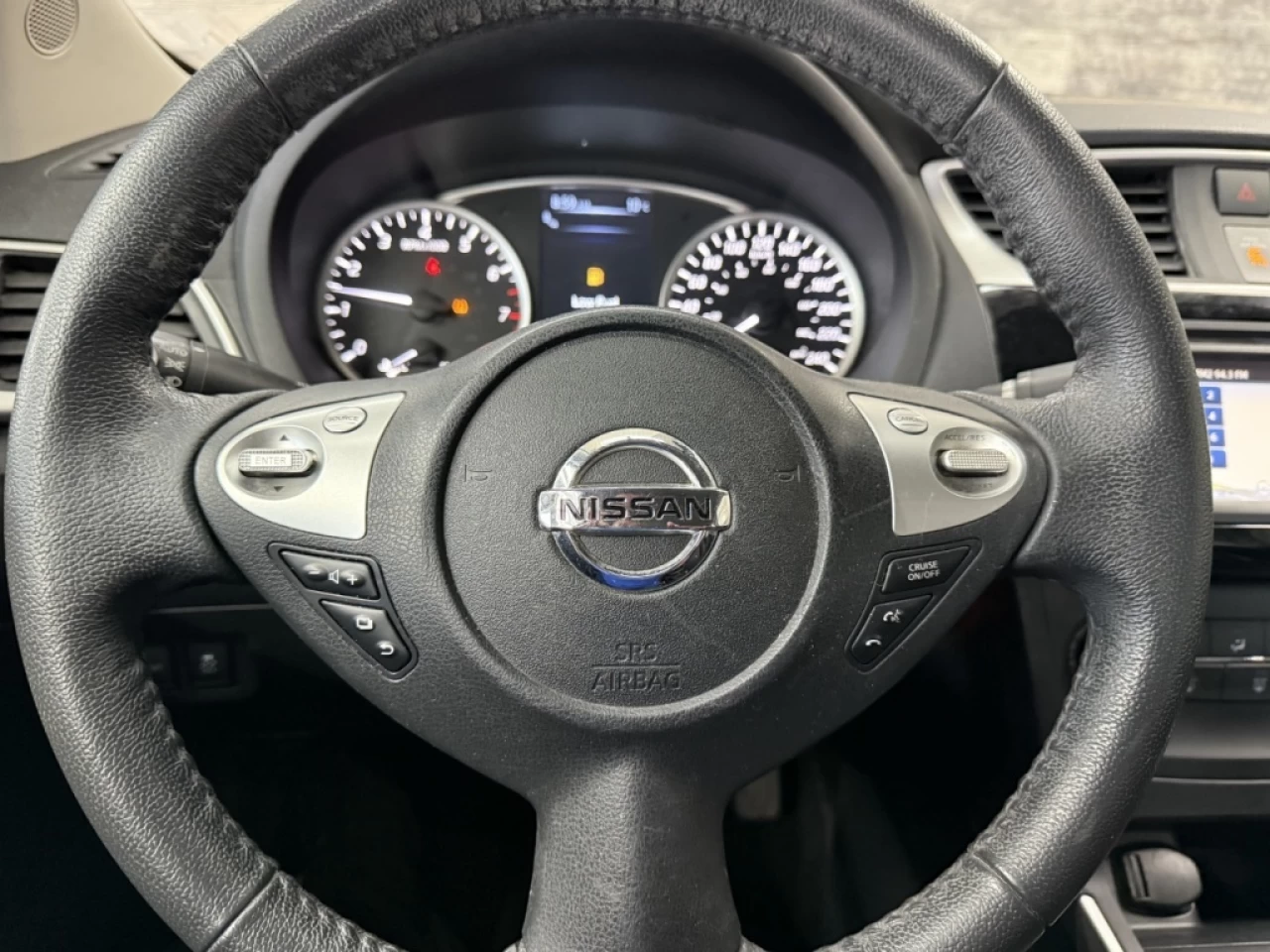 2017 Nissan Sentra SV Image principale