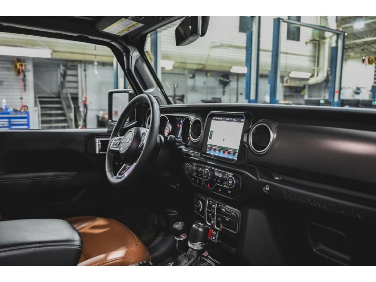 2023 Jeep Wrangler Rubicon 4 Door 4x4 toit sky one -touch Image principale