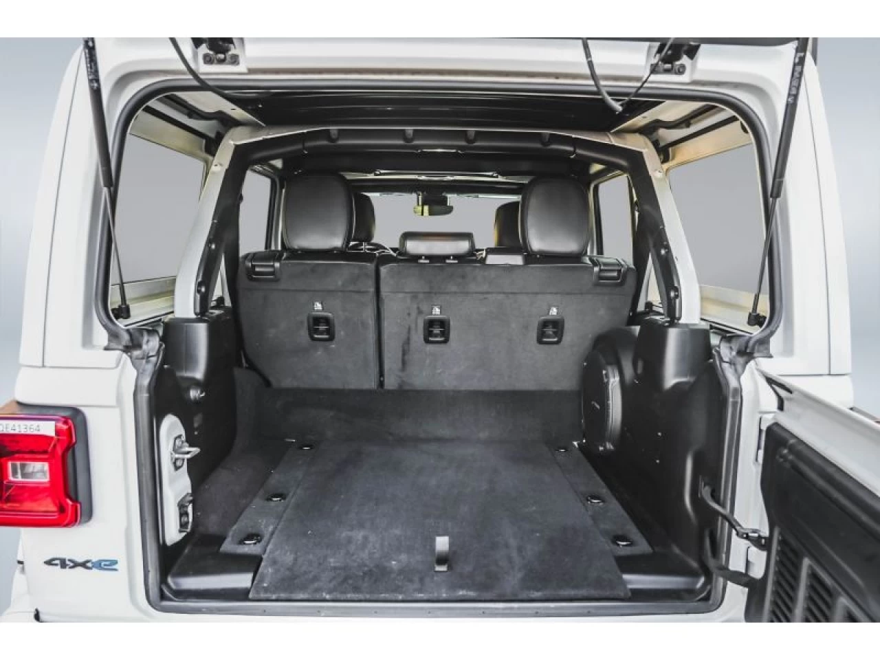 2023 Jeep Wrangler 4xe High Altitude 4 Door 4x4 toit sky one-touch Image principale