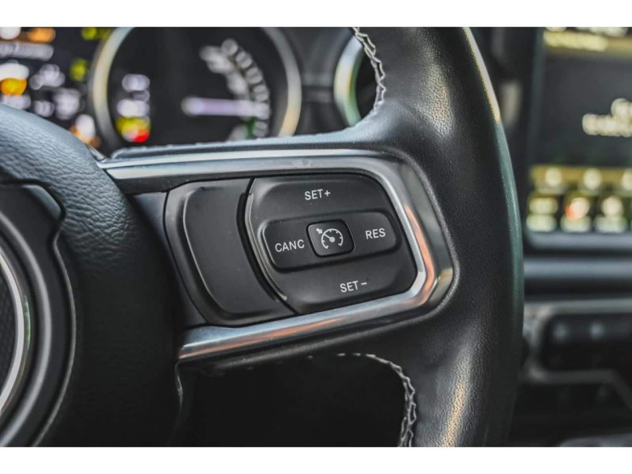 2023 Jeep Wrangler 4XE Sahara 4 Door 4x4 Image principale