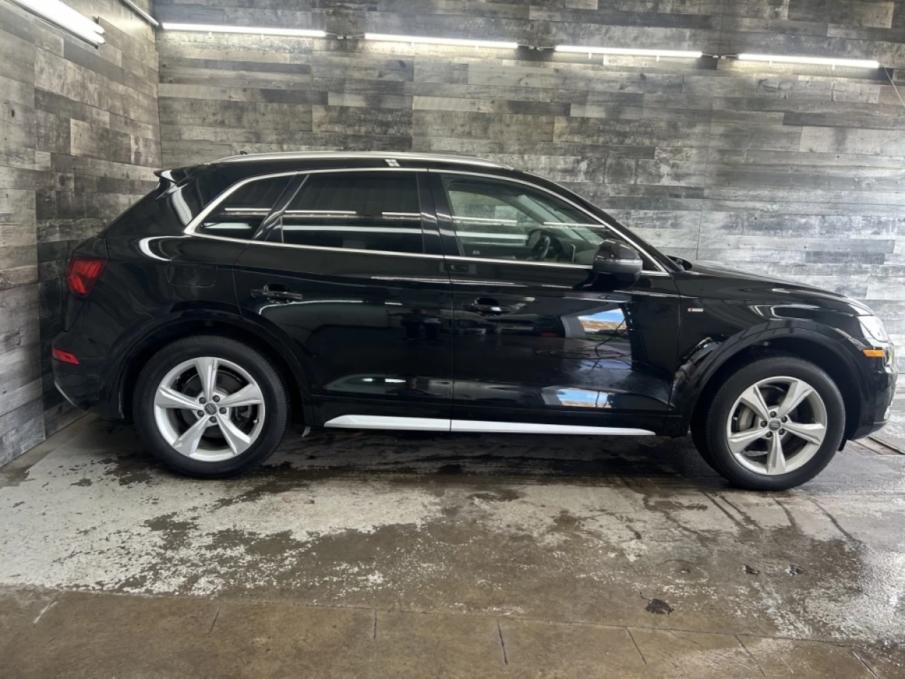 2018 Audi Q5 Progressiv AWD CUIR NAV TOIT PANO **APPROUVÉ À 99. Main Image