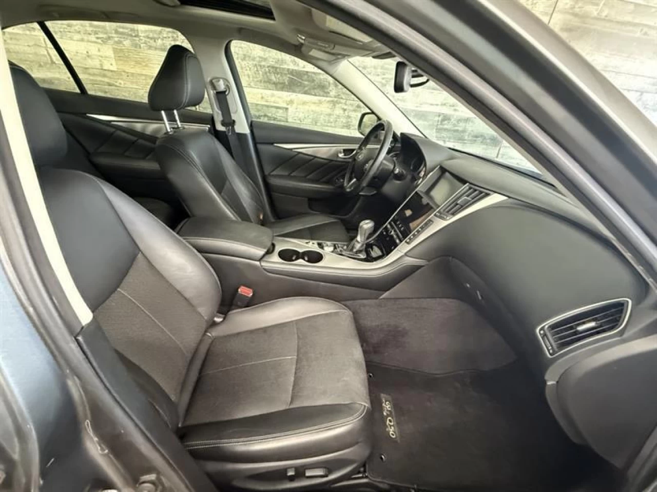 2017 Infiniti Q50 AWD CUIR TOIT NAV **APPROUVÉ À 99.9%** Image principale